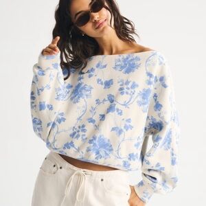 Abercrombie & Fitch Cream Sweatshirt with Light Blue Floral Print